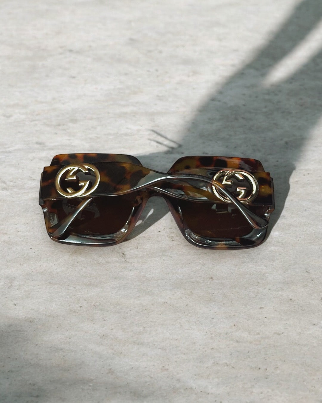 Oversized GG sunglasses