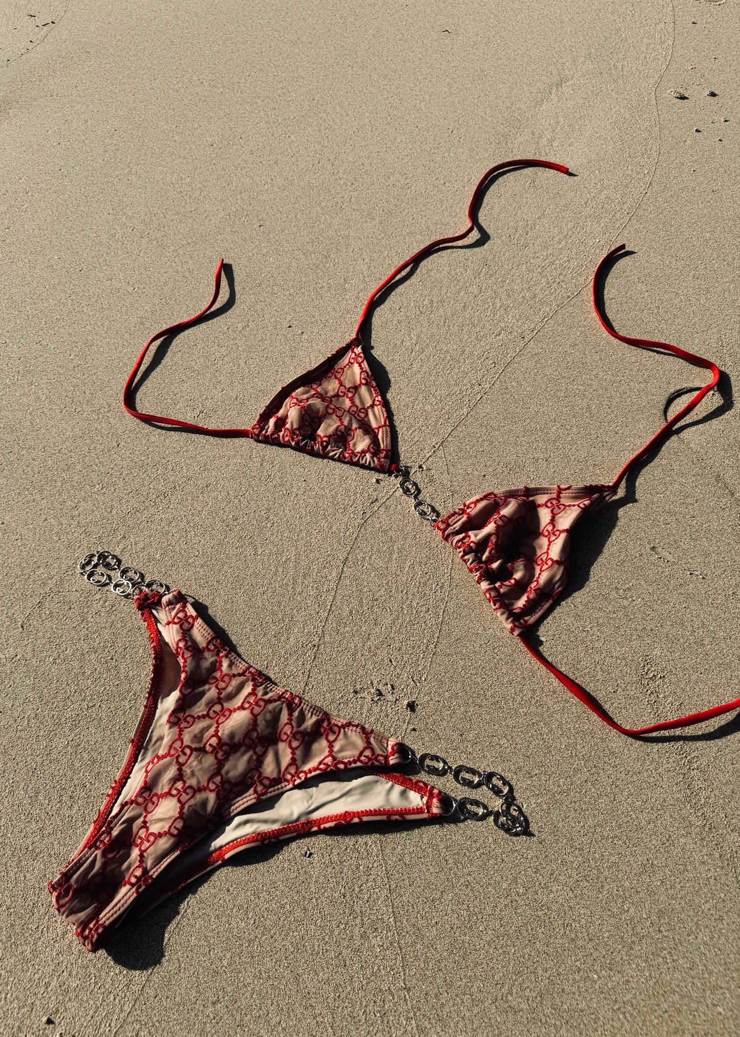 GG beige & red chain bikini