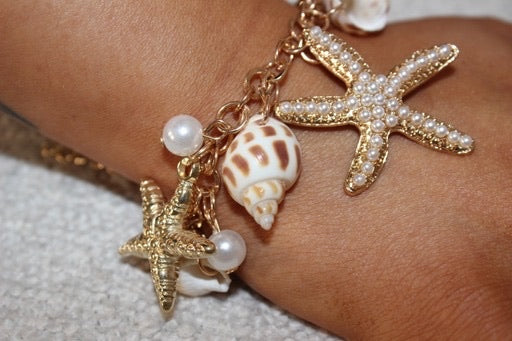 Mermaid shell bracelet