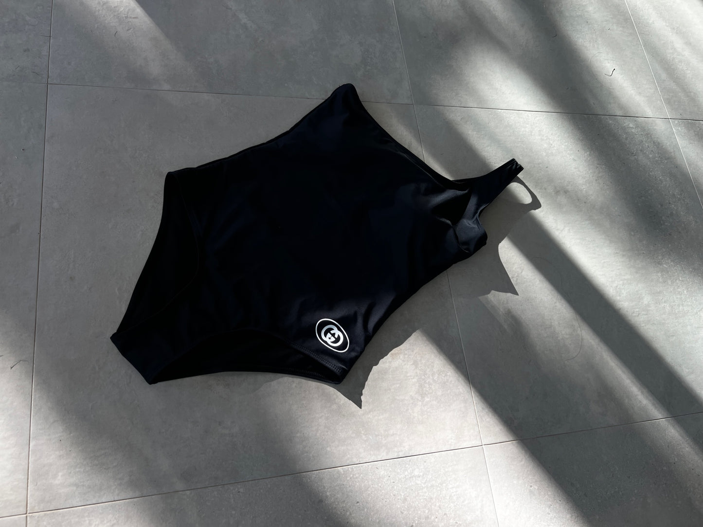 GG one shoulder black swimsuit – Palmspringsonline